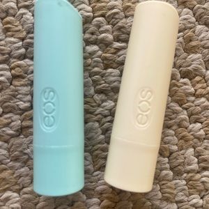 Set of 2 brand NEW EOS all natural lip balm chapstick peppermint and vanilla